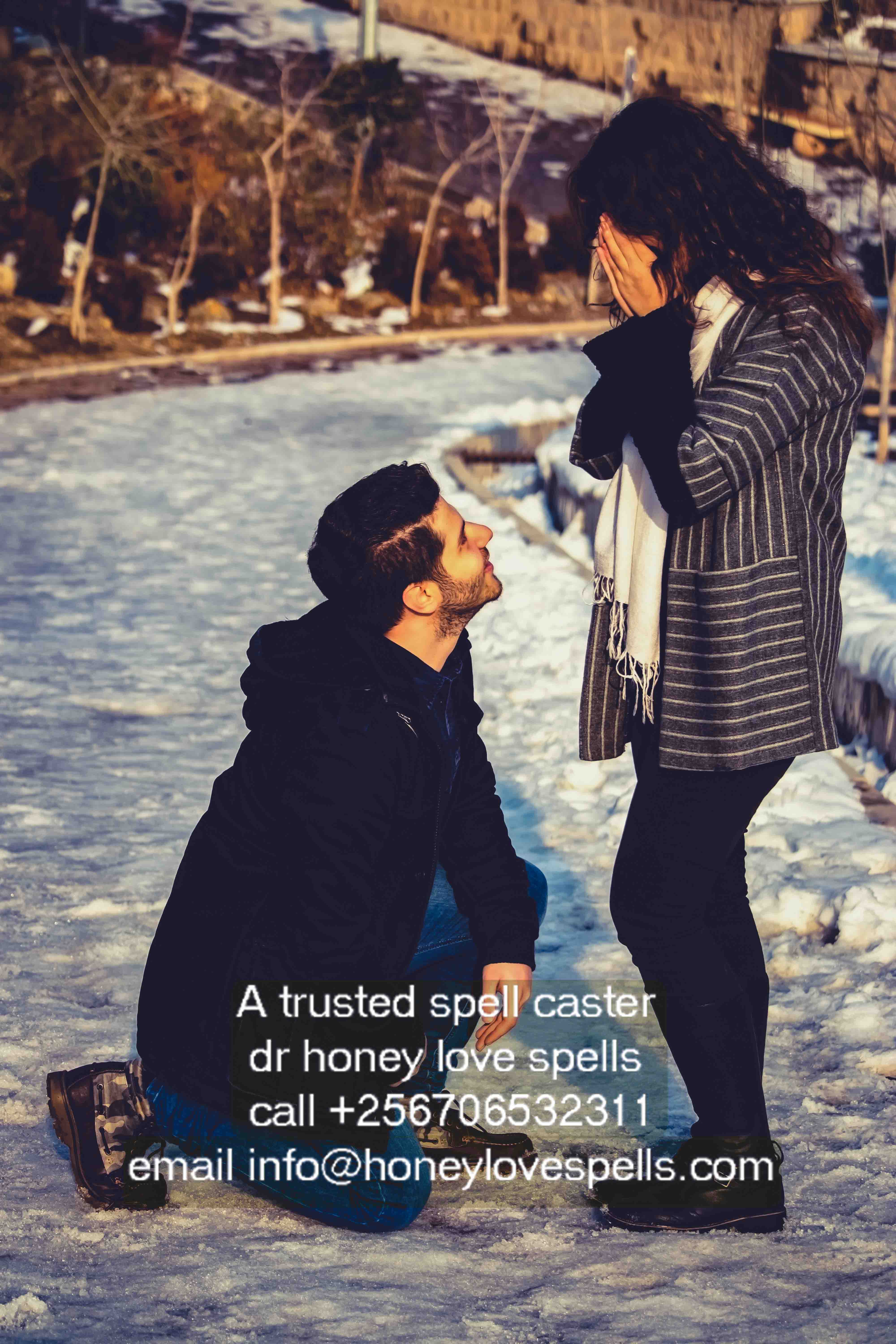 Read more about the article LOVE HONEY SPELLS