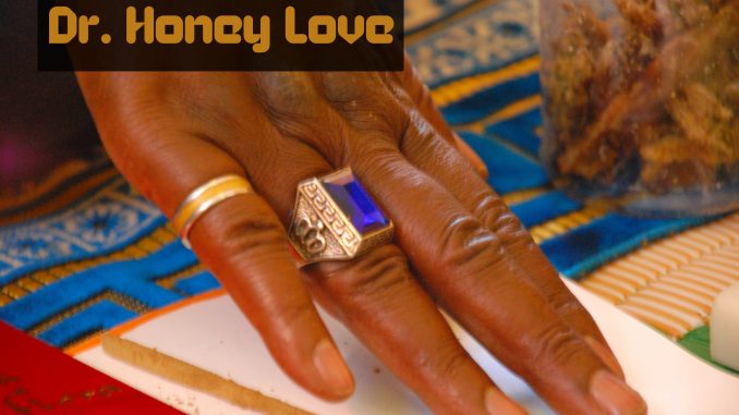 Marriage proposal spells money magic ring in Texas